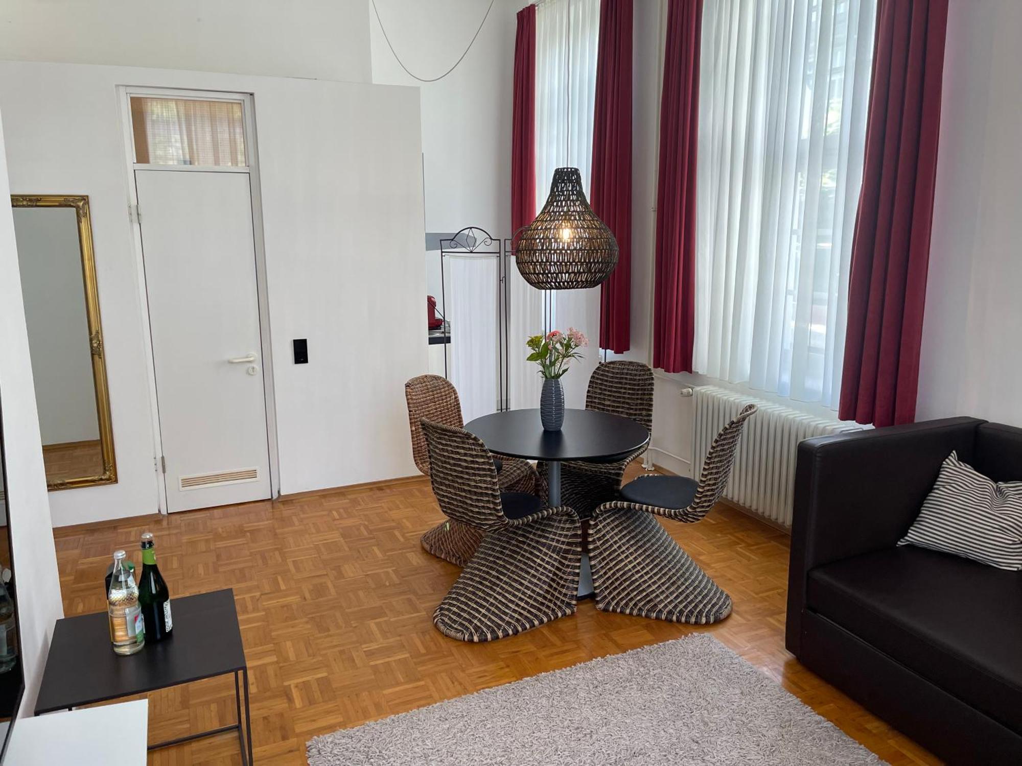 Whliving - Apartments & Studios In コンスタンツ エクステリア 写真