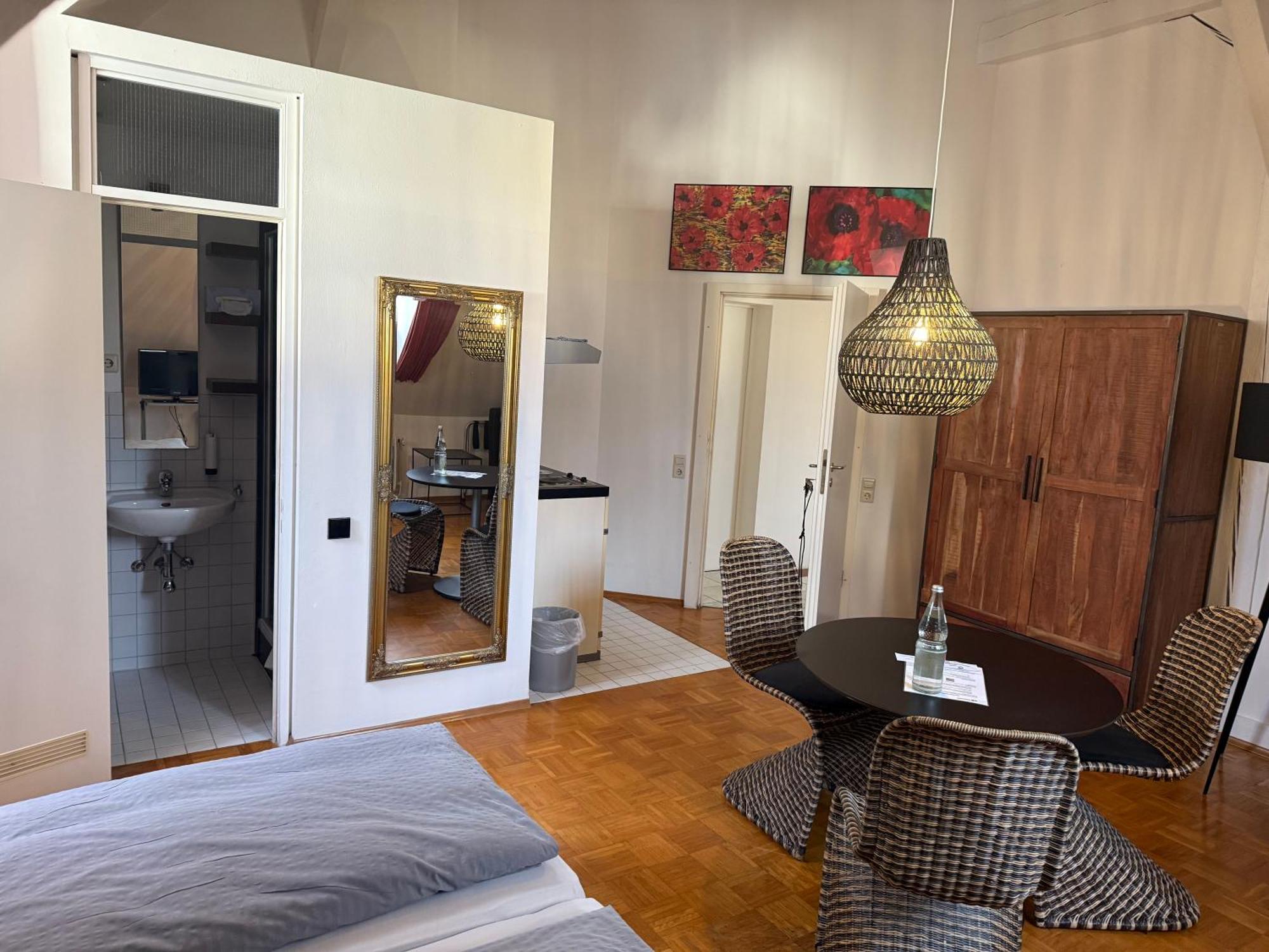 Whliving - Apartments & Studios In コンスタンツ エクステリア 写真